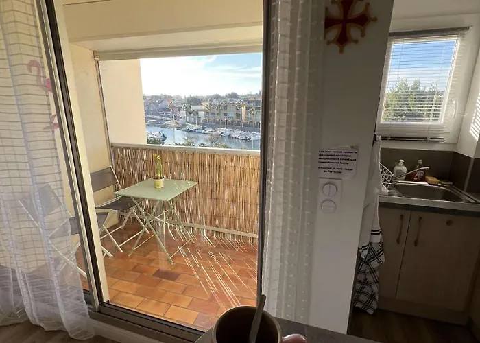 Aig_183 Renove Avec Terrasse Et Vue Exceptionnelle Sur La Marina, L'etang Et Le Village De * גרואיסאן